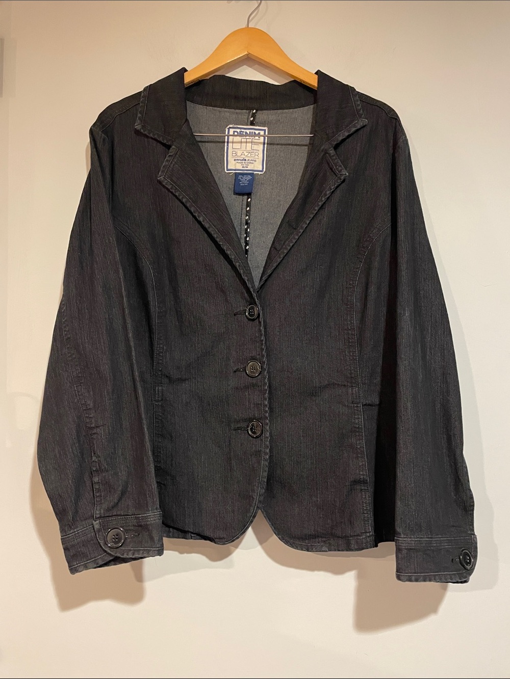 Avenue Black Lite Denim Blazer Jacket • 22/24 • like new